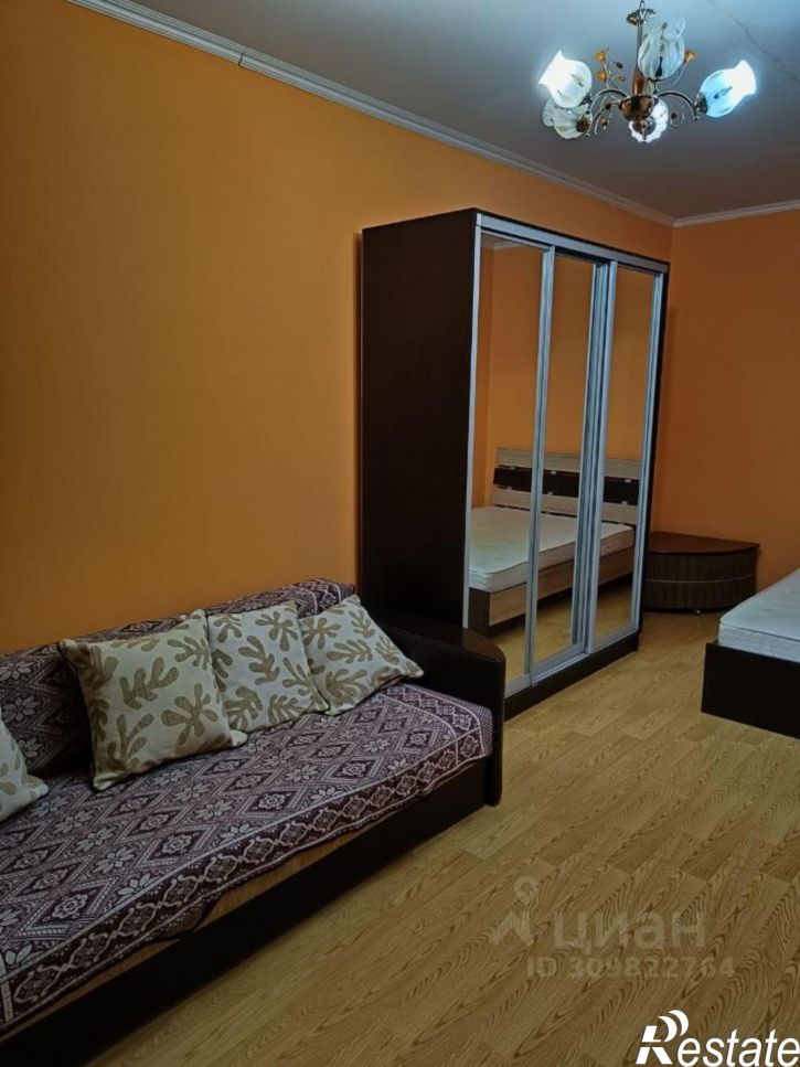 1-комн квартира Новонабережная улица, 1,  д. 1