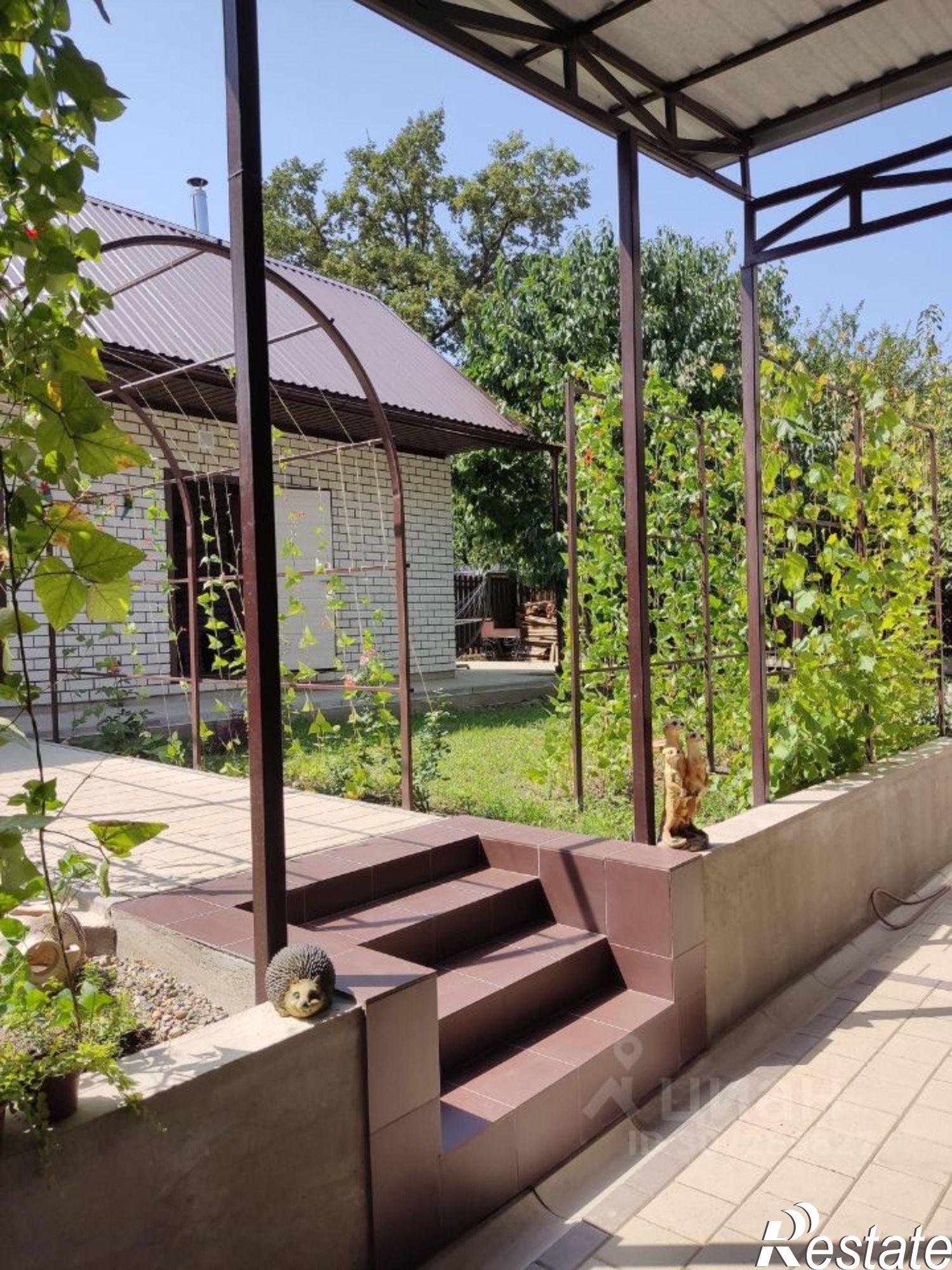 Купить дачу, дом, коттедж за 23 500 000 рублей на улица Дружбы, 33