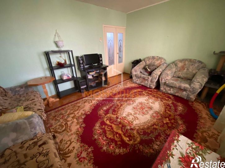 5-комн квартира улица Революции, 3,  д. 3