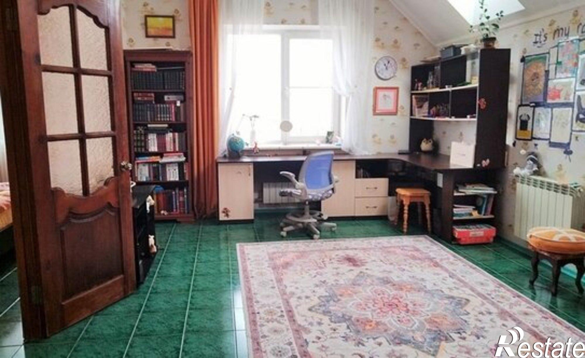 Купить квартиру за 11 500 000 рублей на ул Черняховского, 29