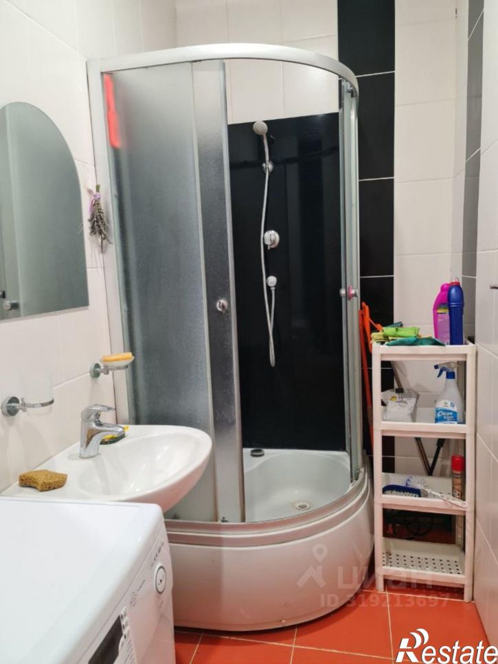 1-комн квартира Новонабережная улица, 1,  д. 1