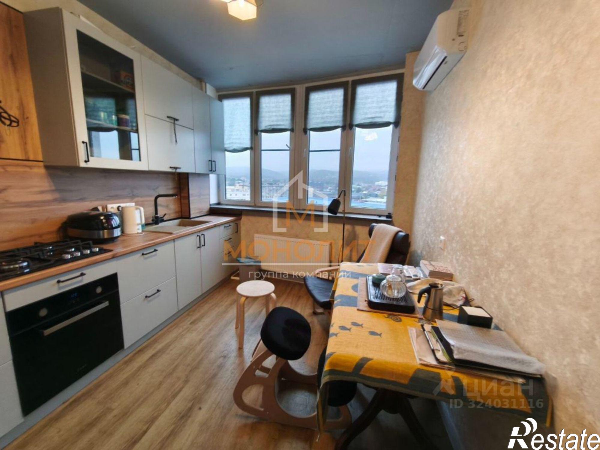 Купить квартиру за 10 000 000 рублей на Объездная улица, 18 к2