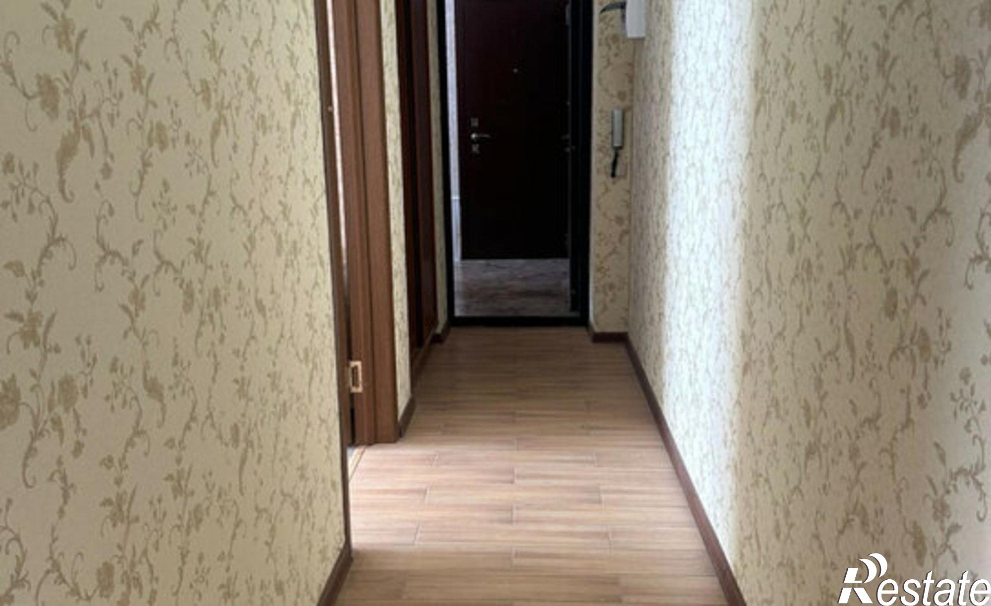 Купить квартиру за 9 000 000 рублей на Черноморская улица, 56