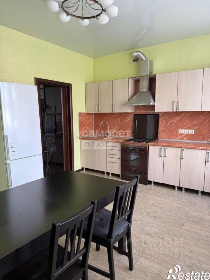 2-комн квартира ул 8 Марта, 19,  д. 19