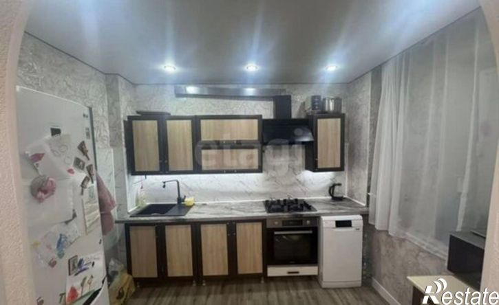 3-комн квартира ул Революции, 3,  д. 3