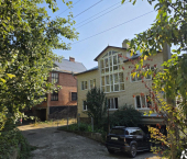 коттедж 370 кв м ул Изумрудная, 36