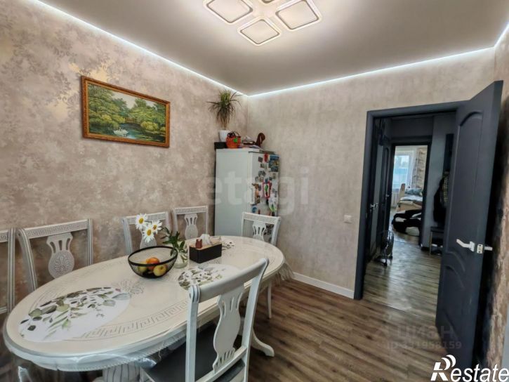 3-комн квартира ул Революции, 3,  д. 3