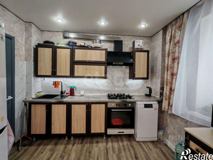 3-комн квартира ул Революции, 3,  д. 3