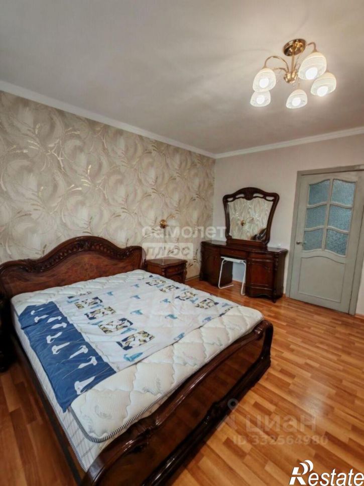 2-комн квартира ул Закруткина, 77,  д. 77