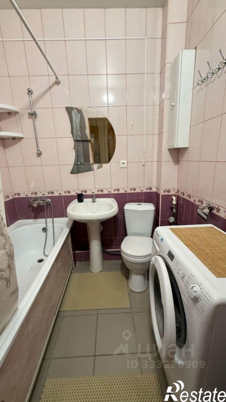 1-комн квартира ул Новонабережная, 1,  д. 1