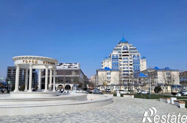 3-комн квартира улица Революции, 3,  д. 3