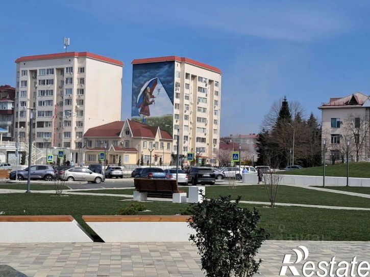 3-комн квартира улица Революции, 3,  д. 3